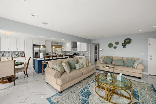 805 Ocean, Seal Beach, CA 90740