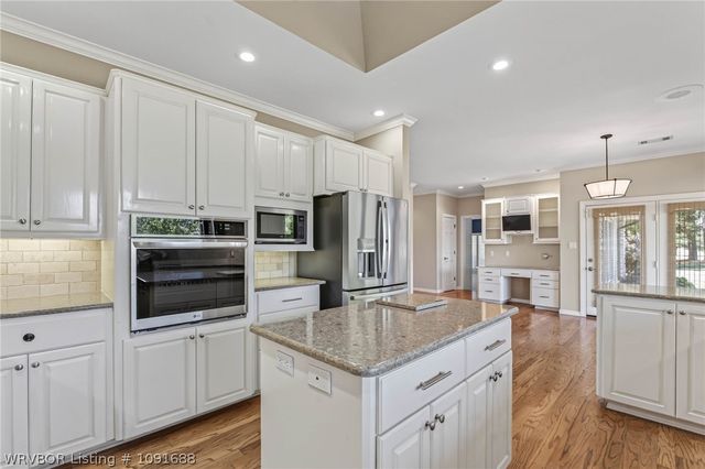 4000 Spring Mountain Drive, Fort Smith, AR 72916