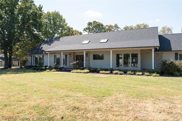 4000 Spring Mountain Drive, Fort Smith, AR 72916