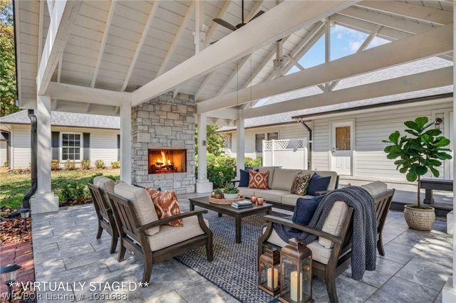4000 Spring Mountain Drive, Fort Smith, AR 72916