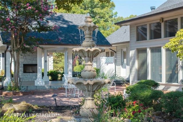 4000 Spring Mountain Drive, Fort Smith, AR 72916