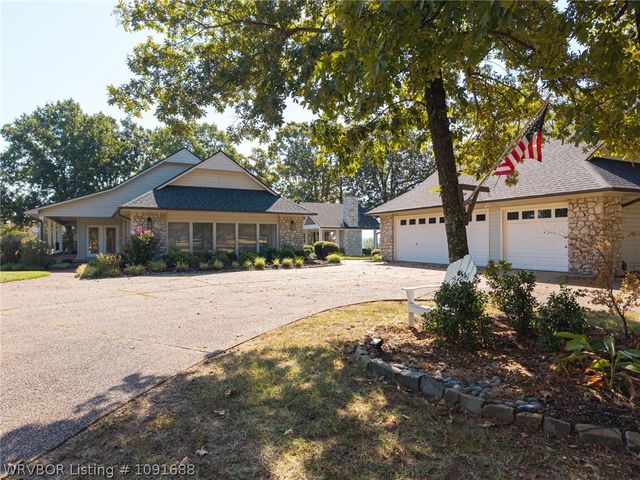 4000 Spring Mountain Drive, Fort Smith, AR 72916