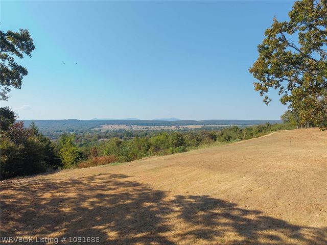 4000 Spring Mountain Drive, Fort Smith, AR 72916
