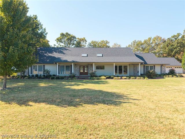 4000 Spring Mountain Drive, Fort Smith, AR 72916