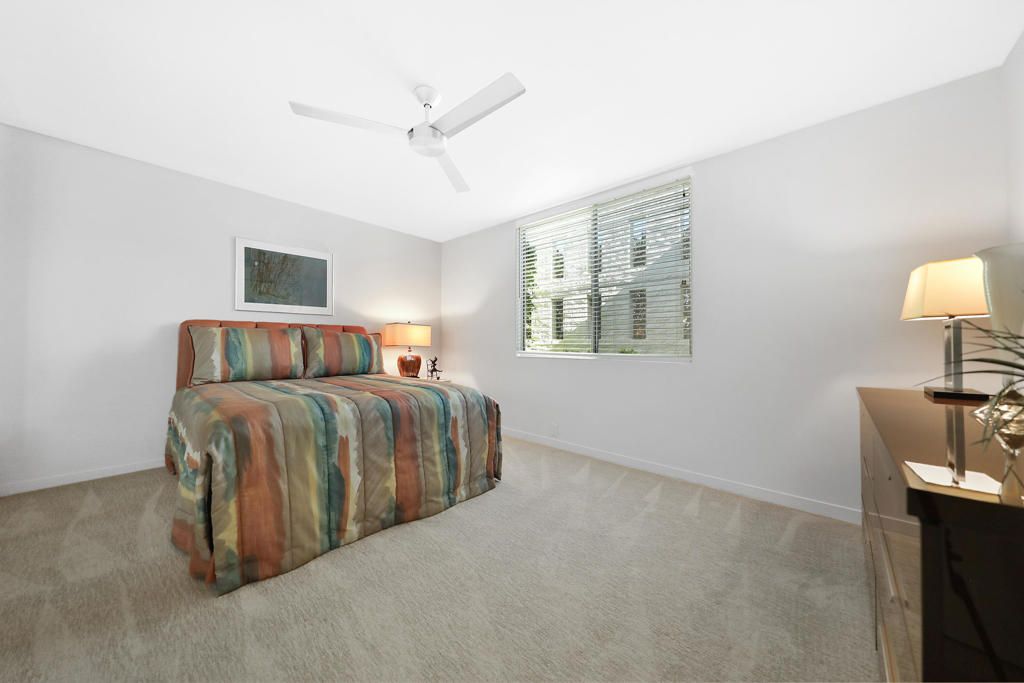 Image 28 of property listing at 46335 Burroweed Lane, Palm Desert, CA 92260