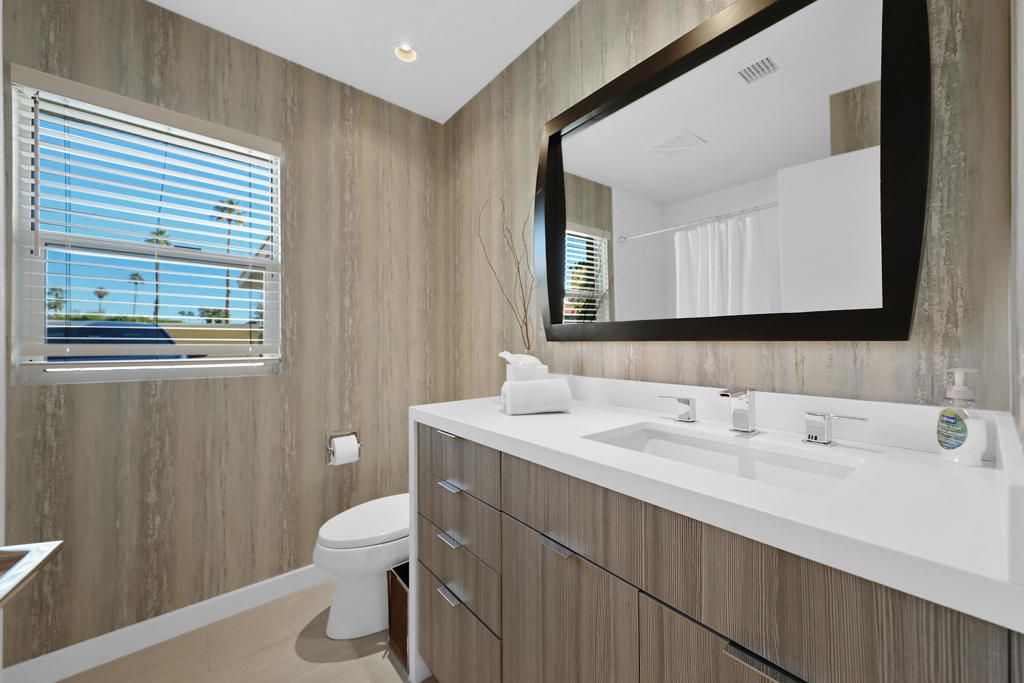 Image 29 of property listing at 46335 Burroweed Lane, Palm Desert, CA 92260