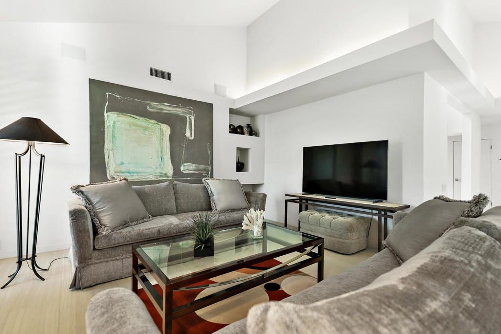 Image 7 of property listing at 46335 Burroweed Lane, Palm Desert, CA 92260