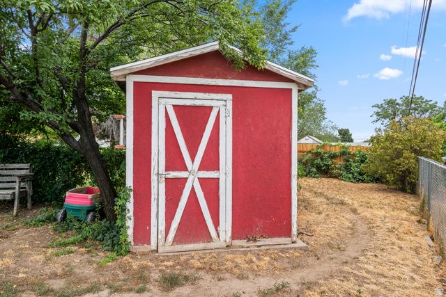 780 S BIRCH ST, Clearfield, UT 84015