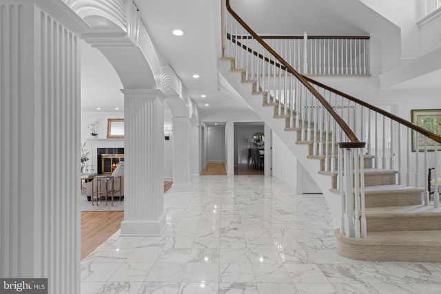 21 SPRINGTON POINTE DR, Newtown Square, PA 19073