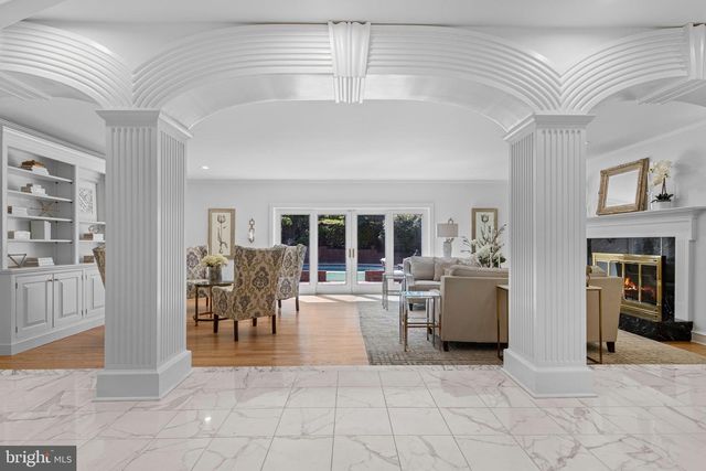 21 SPRINGTON POINTE DR, Newtown Square, PA 19073