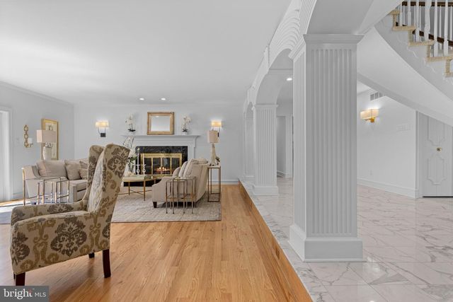 21 SPRINGTON POINTE DR, Newtown Square, PA 19073
