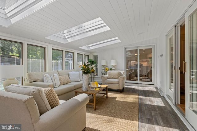21 SPRINGTON POINTE DR, Newtown Square, PA 19073