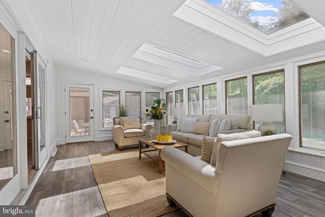 21 SPRINGTON POINTE DR, Newtown Square, PA 19073