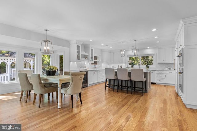 21 SPRINGTON POINTE DR, Newtown Square, PA 19073