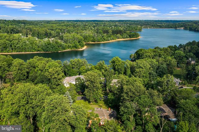 21 SPRINGTON POINTE DR, Newtown Square, PA 19073