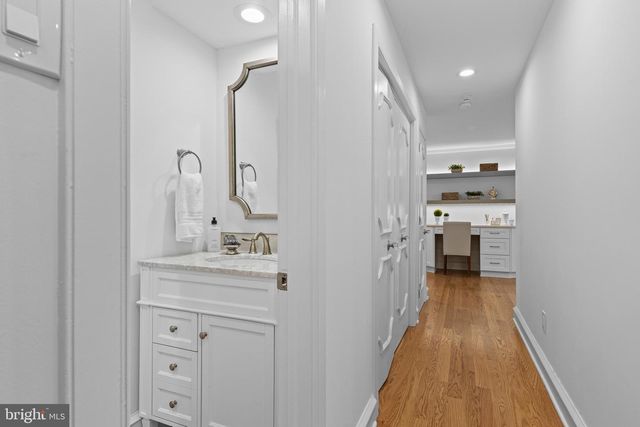 21 SPRINGTON POINTE DR, Newtown Square, PA 19073