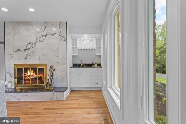 21 SPRINGTON POINTE DR, Newtown Square, PA 19073