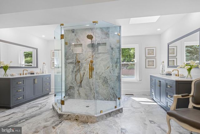 21 SPRINGTON POINTE DR, Newtown Square, PA 19073