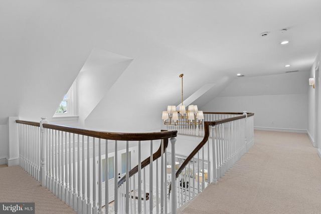 21 SPRINGTON POINTE DR, Newtown Square, PA 19073