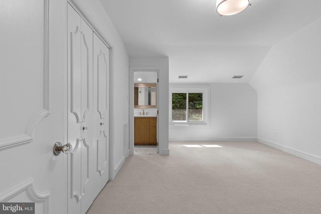 21 SPRINGTON POINTE DR, Newtown Square, PA 19073
