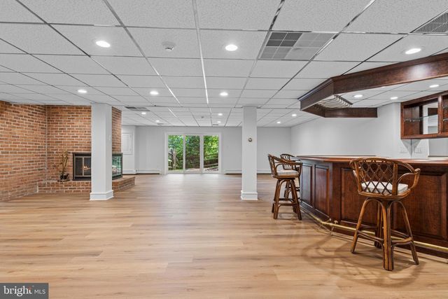 21 SPRINGTON POINTE DR, Newtown Square, PA 19073