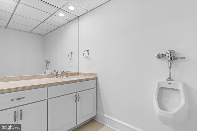 21 SPRINGTON POINTE DR, Newtown Square, PA 19073