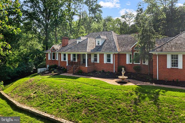 21 SPRINGTON POINTE DR, Newtown Square, PA 19073