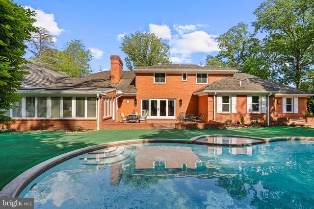 21 SPRINGTON POINTE DR, Newtown Square, PA 19073