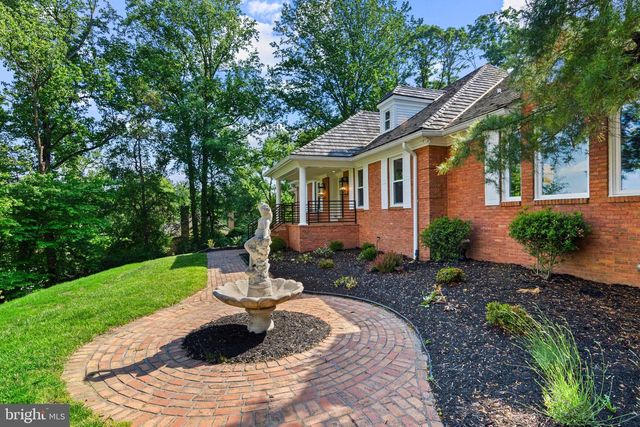 21 SPRINGTON POINTE DR, Newtown Square, PA 19073