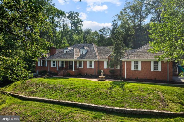 21 SPRINGTON POINTE DR, Newtown Square, PA 19073