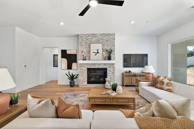 1748 Ishihara Rd, Vista, CA 92084