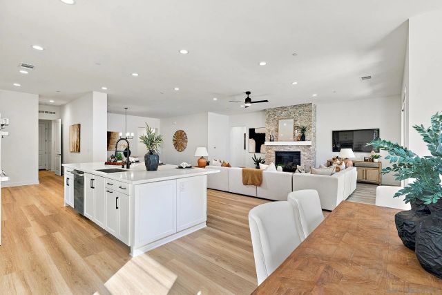 1748 Ishihara Rd, Vista, CA 92084