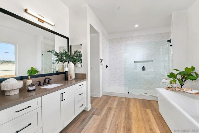 1748 Ishihara Rd, Vista, CA 92084
