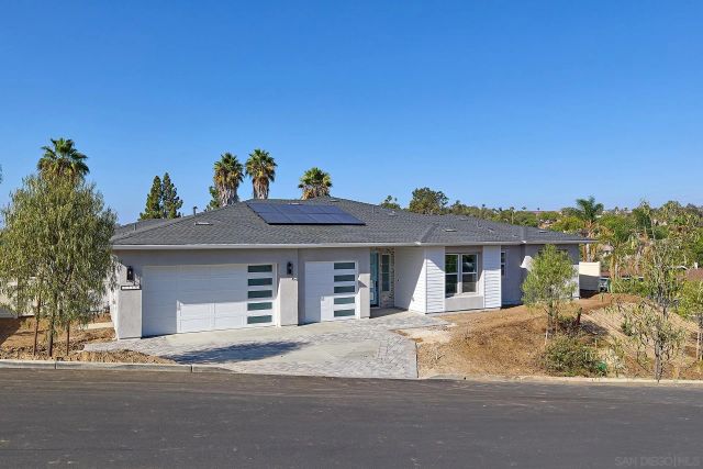 1748 Ishihara Rd, Vista, CA 92084
