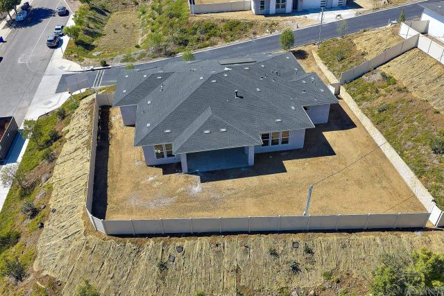 1748 Ishihara Rd, Vista, CA 92084