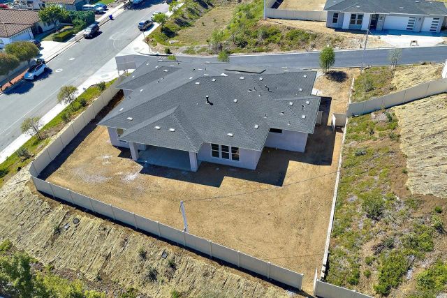 1748 Ishihara Rd, Vista, CA 92084
