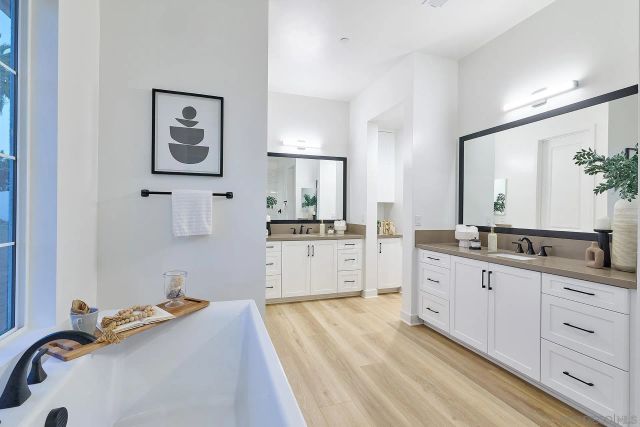 1748 Ishihara Rd, Vista, CA 92084