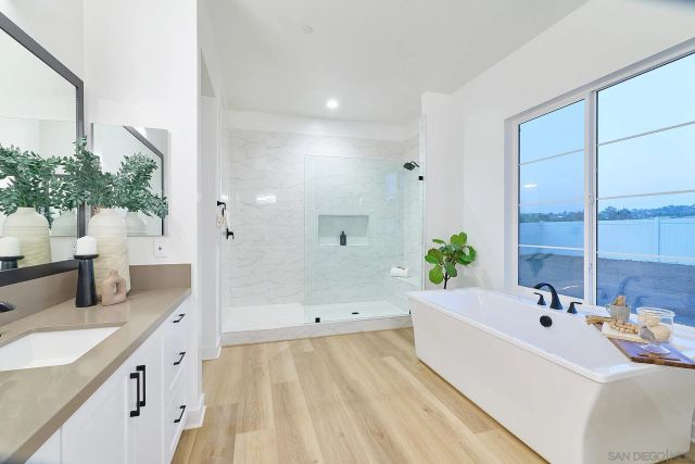1748 Ishihara Rd, Vista, CA 92084
