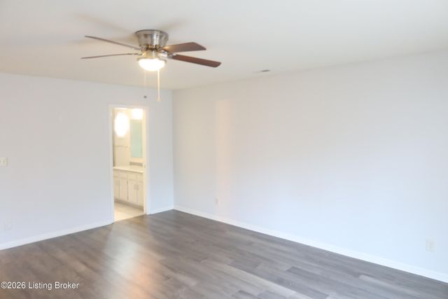 4809 Fairway Pointe Ct, Louisville, KY 40241