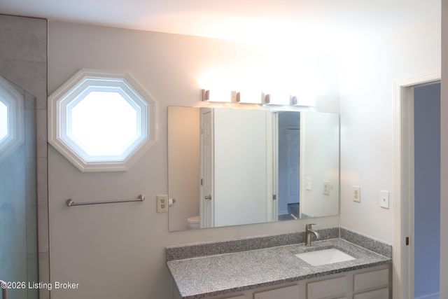 4809 Fairway Pointe Ct, Louisville, KY 40241