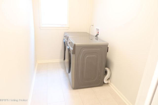 4809 Fairway Pointe Ct, Louisville, KY 40241