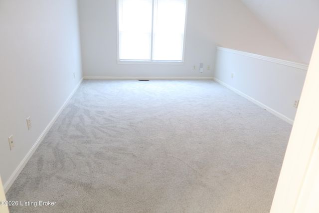 4809 Fairway Pointe Ct, Louisville, KY 40241