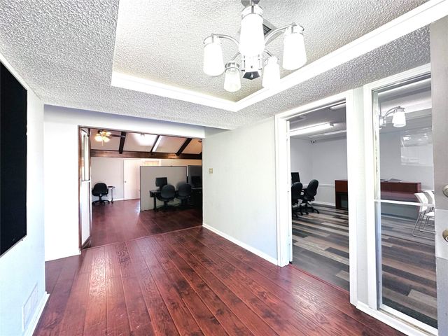 722 E Wheatland, Duncanville, TX 75116