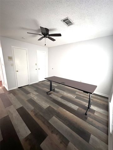 722 E Wheatland, Duncanville, TX 75116