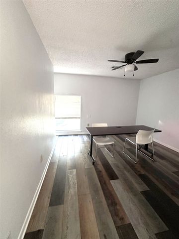 722 E Wheatland, Duncanville, TX 75116