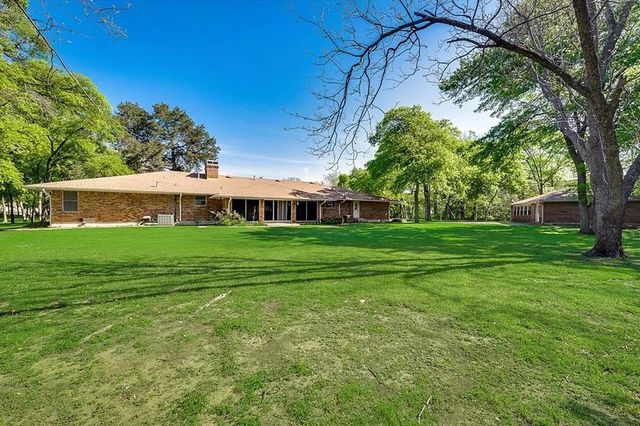 722 E Wheatland, Duncanville, TX 75116