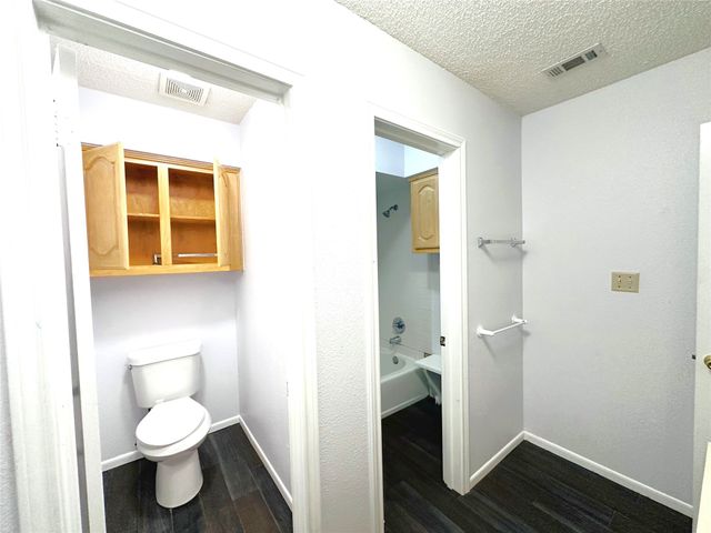 722 E Wheatland, Duncanville, TX 75116