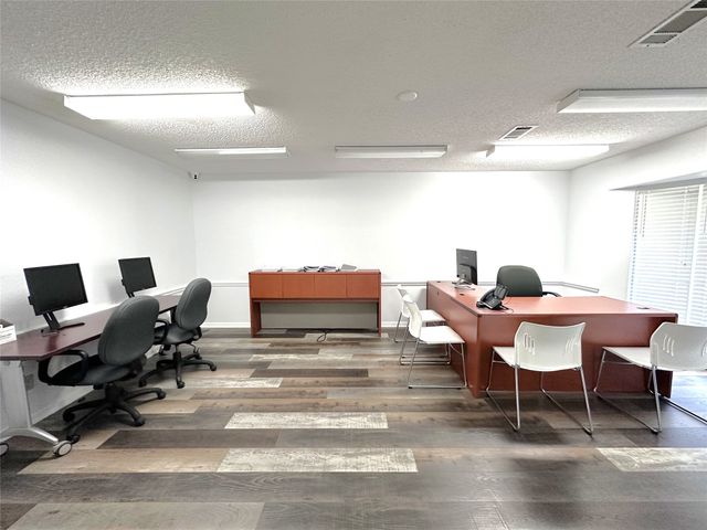 722 E Wheatland, Duncanville, TX 75116