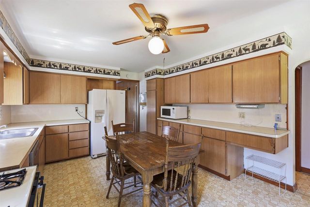 526 BOYD STREET, Oshkosh, WI 54901