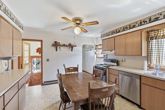 526 BOYD STREET, Oshkosh, WI 54901